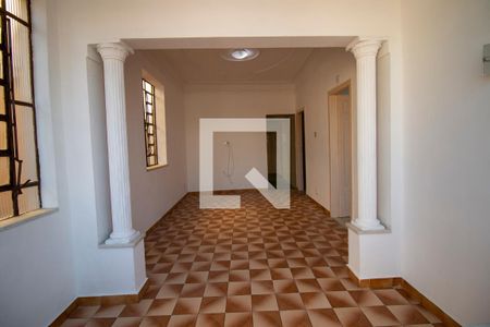 Sala de casa para alugar com 2 quartos, 70m² em Brás de Pina, Rio de Janeiro