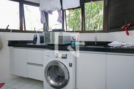 Apartamento à venda com 143m², 3 quartos e 2 vagasLavanderia