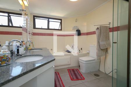 Apartamento à venda com 143m², 3 quartos e 2 vagasBanheiro da Suíte