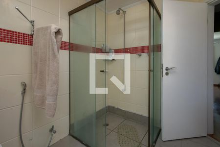 Apartamento à venda com 143m², 3 quartos e 2 vagasBanheiro da Suíte