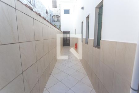 Casa à venda com 253m², 2 quartos e 2 vagas Casa à venda com 253m², 2 quartos e 2 vagasQuintal