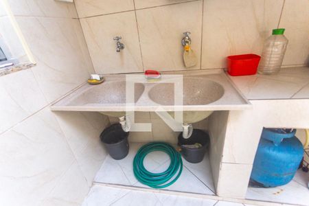 Casa à venda com 253m², 2 quartos e 2 vagas Casa à venda com 253m², 2 quartos e 2 vagasÁrea de serviço