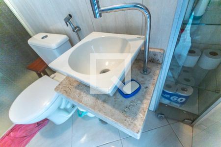 Casa à venda com 253m², 2 quartos e 2 vagas Casa à venda com 253m², 2 quartos e 2 vagasBanheiro de serviço