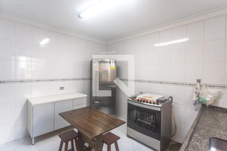 Casa à venda com 253m², 2 quartos e 2 vagas Casa à venda com 253m², 2 quartos e 2 vagasEdícula