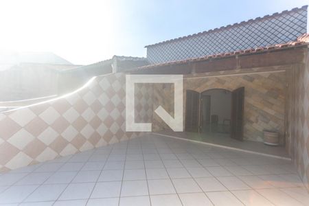 Casa à venda com 253m², 2 quartos e 2 vagas Casa à venda com 253m², 2 quartos e 2 vagasVaranda quarto 2