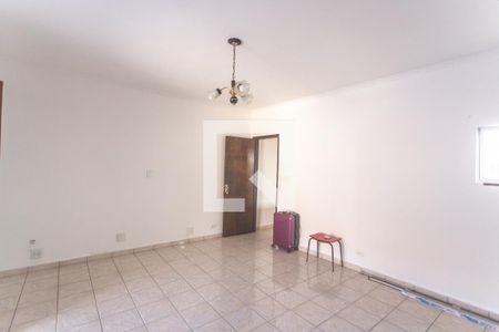 Casa à venda com 253m², 2 quartos e 2 vagas Casa à venda com 253m², 2 quartos e 2 vagasQuarto 2