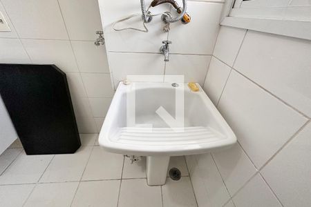 Apartamento à venda com 81m², 3 quartos e 1 vagaÁrea de Serviço