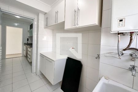 Apartamento à venda com 81m², 3 quartos e 1 vagaÁrea de Serviço