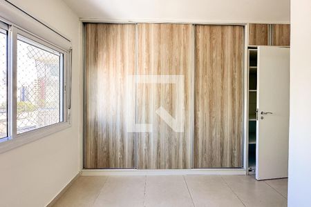 Apartamento à venda com 81m², 3 quartos e 1 vagaQuarto 3 - Suíte