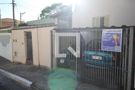 Casa à venda com 200m², 2 quartos e 1 vagaFachada