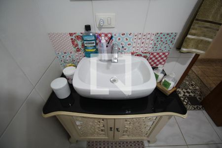 Casa à venda com 200m², 2 quartos e 1 vagaBanheiro