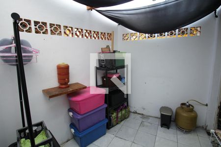 Casa à venda com 200m², 2 quartos e 1 vagaÁrea de Serviço