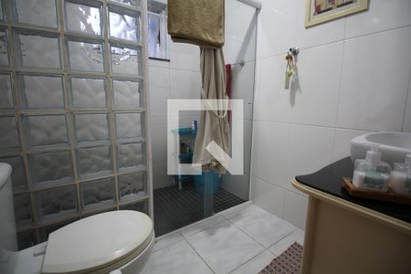Casa à venda com 200m², 2 quartos e 1 vagaBanheiro