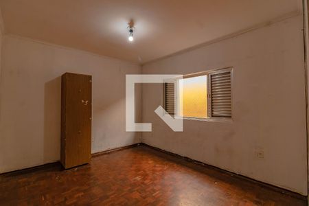 Casa à venda com 600m², 3 quartos e 3 vagas Casa à venda com 600m², 3 quartos e 3 vagasQuarto 2