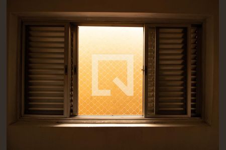 Casa à venda com 600m², 3 quartos e 3 vagas Casa à venda com 600m², 3 quartos e 3 vagasQuarto 3