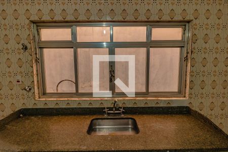 Casa à venda com 600m², 3 quartos e 3 vagas Casa à venda com 600m², 3 quartos e 3 vagasCozinha