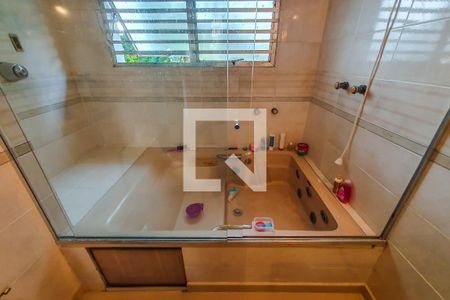 Casa à venda com 220m², 3 quartos e 2 vagasquarto 3 suite