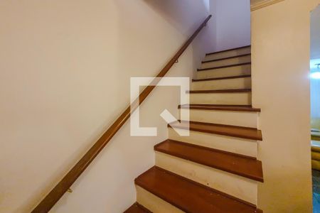 Casa à venda com 220m², 3 quartos e 2 vagasescada