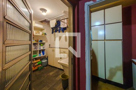 Casa à venda com 220m², 3 quartos e 2 vagasÁrea de Serviço