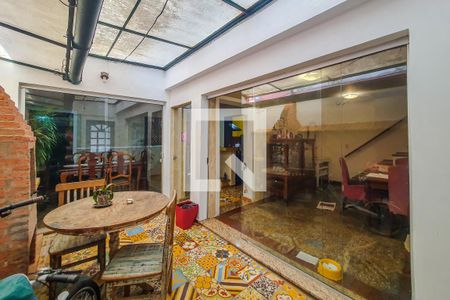 Casa à venda com 220m², 3 quartos e 2 vagasÁrea comum - Churrasqueira