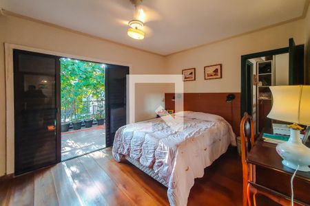 Casa à venda com 220m², 3 quartos e 2 vagasquarto 3 suite