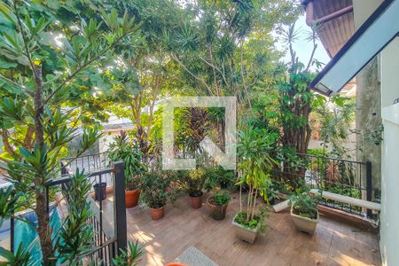 Casa à venda com 220m², 3 quartos e 2 vagasquarto 3 suite varanda