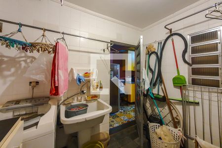 Casa à venda com 220m², 3 quartos e 2 vagasÁrea de Serviço