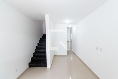Sala de casa para alugar com 2 quartos, 80m² em Jardim Fernandes, São Paulo
