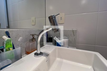 Apartamento à venda com 95m², 3 quartos e 1 vaga Apartamento à venda com 95m², 3 quartos e 1 vagaBanheiro da Suíte