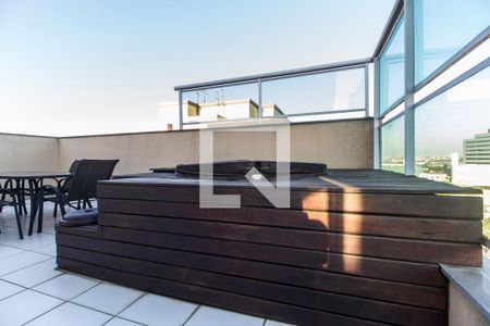 Apartamento à venda com 131m², 3 quartos e 2 vagasPiscina