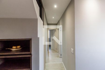 Corredor de apartamento à venda com 3 quartos, 131m² em Vila Barros, Barueri