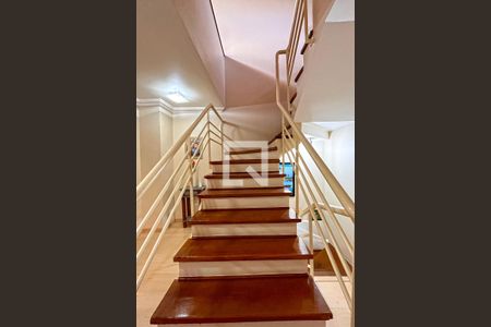 Casa à venda com 267m², 3 quartos e 3 vagasHall