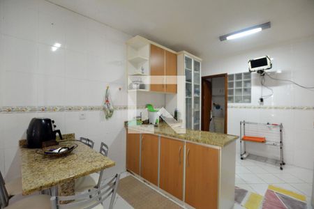 Casa à venda com 267m², 3 quartos e 3 vagasCozinha