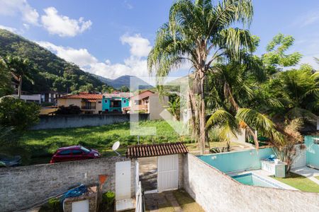 Casa de condomínio à venda com 90m², 3 quartos e 3 vagas Casa de condomínio à venda com 90m², 3 quartos e 3 vagasVista da Varanda da Suíte