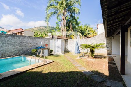 Casa de condomínio à venda com 90m², 3 quartos e 3 vagas Casa de condomínio à venda com 90m², 3 quartos e 3 vagasQuintal