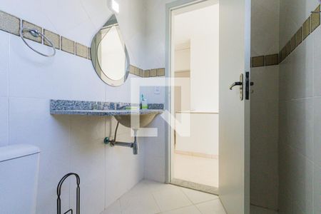 Casa de condomínio à venda com 90m², 3 quartos e 3 vagas Casa de condomínio à venda com 90m², 3 quartos e 3 vagasBanheiro Social