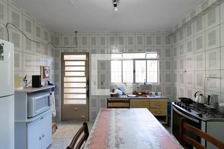 Casa à venda com 180m², 3 quartos e 2 vagas Casa à venda com 180m², 3 quartos e 2 vagasCozinha