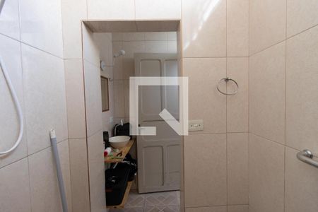 Casa à venda com 180m², 3 quartos e 2 vagas Casa à venda com 180m², 3 quartos e 2 vagasBanheiro 2