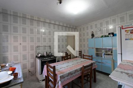 Casa à venda com 180m², 3 quartos e 2 vagas Casa à venda com 180m², 3 quartos e 2 vagasCozinha