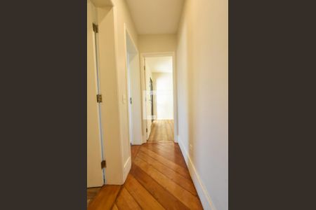 Apartamento para alugar com 180m², 4 quartos e 3 vagasCorredor 