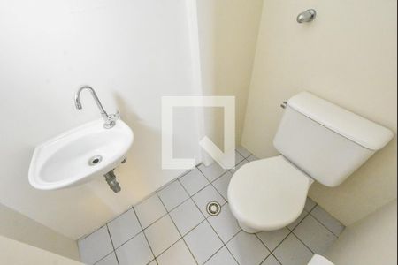 Apartamento para alugar com 180m², 4 quartos e 3 vagasBanheiro de Serviços 