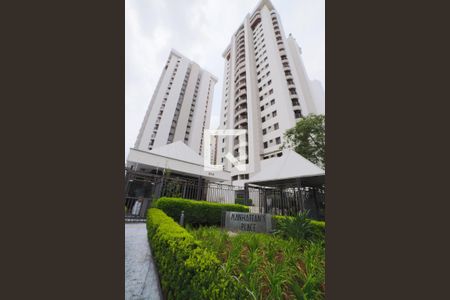 Apartamento para alugar com 180m², 4 quartos e 3 vagas Apartamento para alugar com 180m², 4 quartos e 3 vagasPrédio