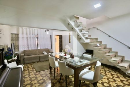 Sala 1 de casa à venda com 4 quartos, 199m² em Vila Carrao, São Paulo