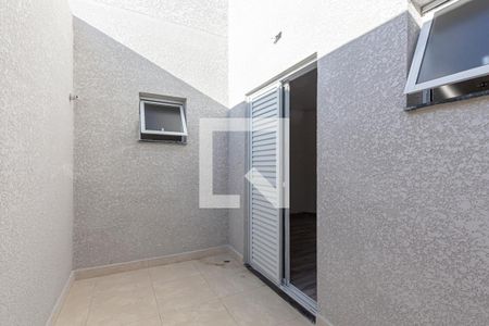 Quintal da Suite de apartamento à venda com 2 quartos, 51m² em Vila Pires, Santo André
