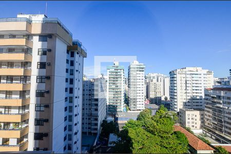 Vista da Sala de apartamento à venda com 2 quartos, 98m² em Icaraí, Niterói