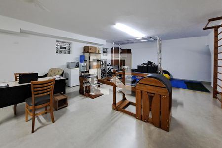 Casa para alugar com 425m², 5 quartos e 4 vagas Casa para alugar com 425m², 5 quartos e 4 vagasEscritório 2