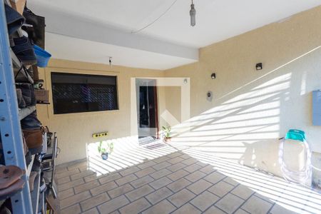 Casa à venda com 63m², 2 quartos e 1 vagaGaragem