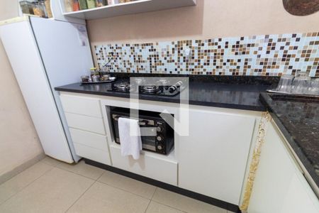 Casa à venda com 63m², 2 quartos e 1 vagaCozinha - Armários