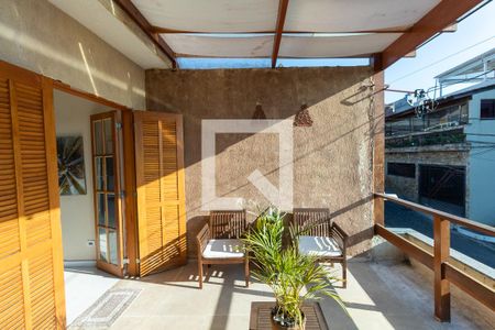 Casa à venda com 63m², 2 quartos e 1 vagaVaranda