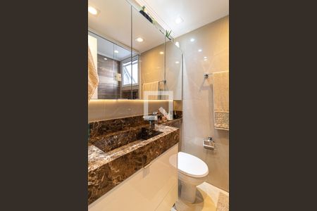 Apartamento à venda com 134m², 3 quartos e 2 vagasBanheiro do Quarto 1